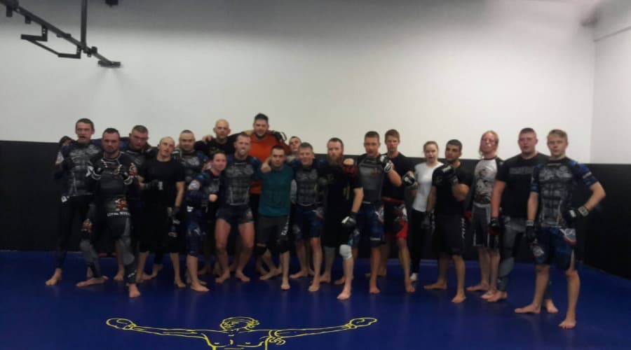 Worstelen in Emmeloord bij Victory Fight Academy